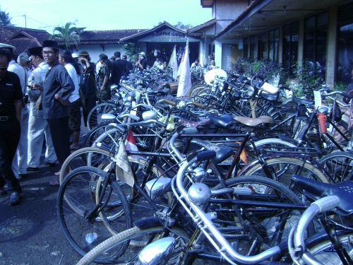 Sepeda Tua yang banyak digemari oleh Ontelis, sebagai sarana mengingat sejarah dan forum silaturahmi ontelis nusantara.
